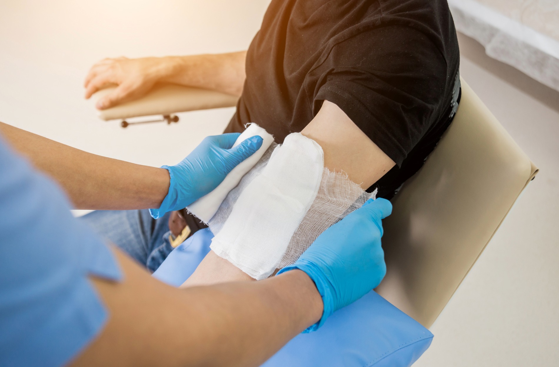 Signs That Your Wound Needs Specialist Attention